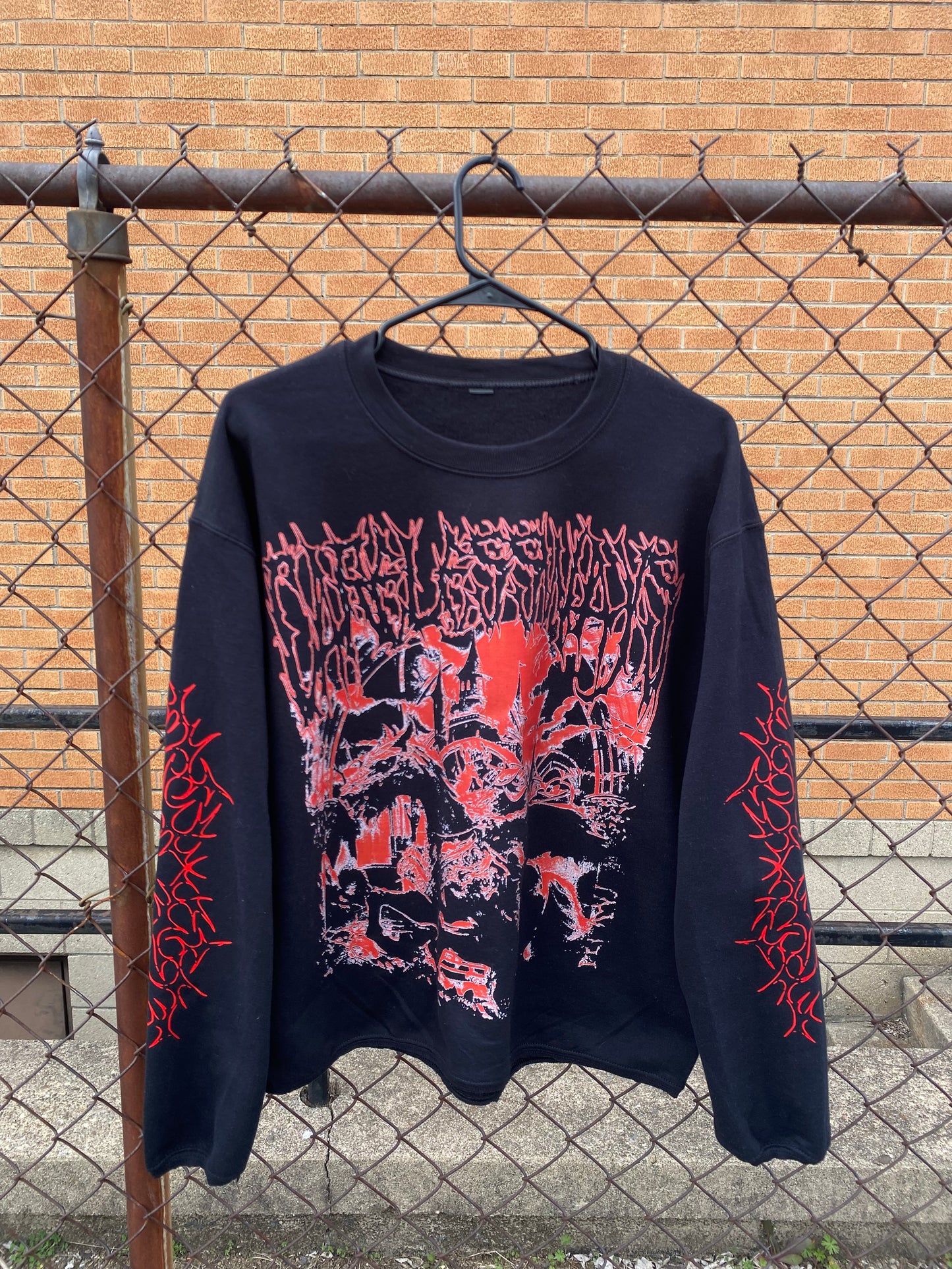 RED REGALIA Longsleeve